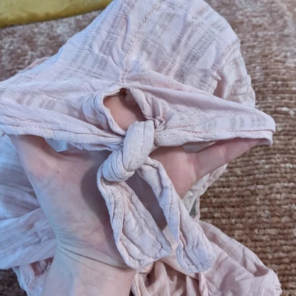 Pink flowy crop top - Picture 3 of 3